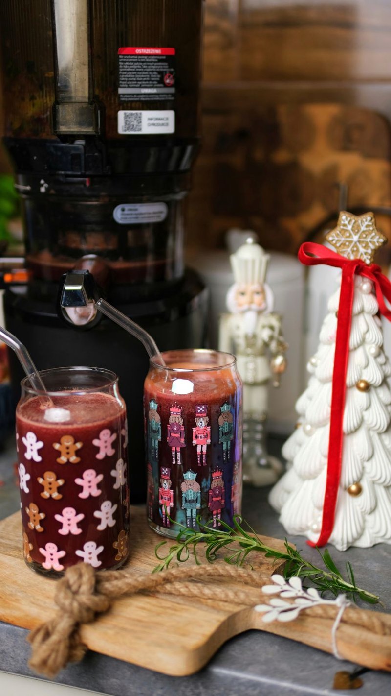 Sok zimowy z selerem i burakiem